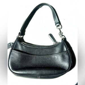 Coach Authentic Vintage Hamptons Hobo Black Leather Demi Bag